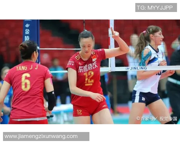 重庆排球队以71分稳居联赛积分榜首位展现强劲实力 重庆排球队以71分稳居联赛积分榜首位展现强劲实力